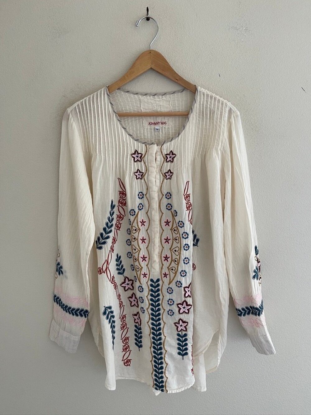 JOHNNY WAS 3J WorkShop 100% Cotton Embroidered Tunic/Top; Size Medium; NWOT!!